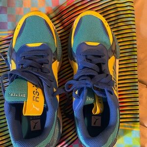 Puma Big Kid  Sneakers in Blue and Yellow